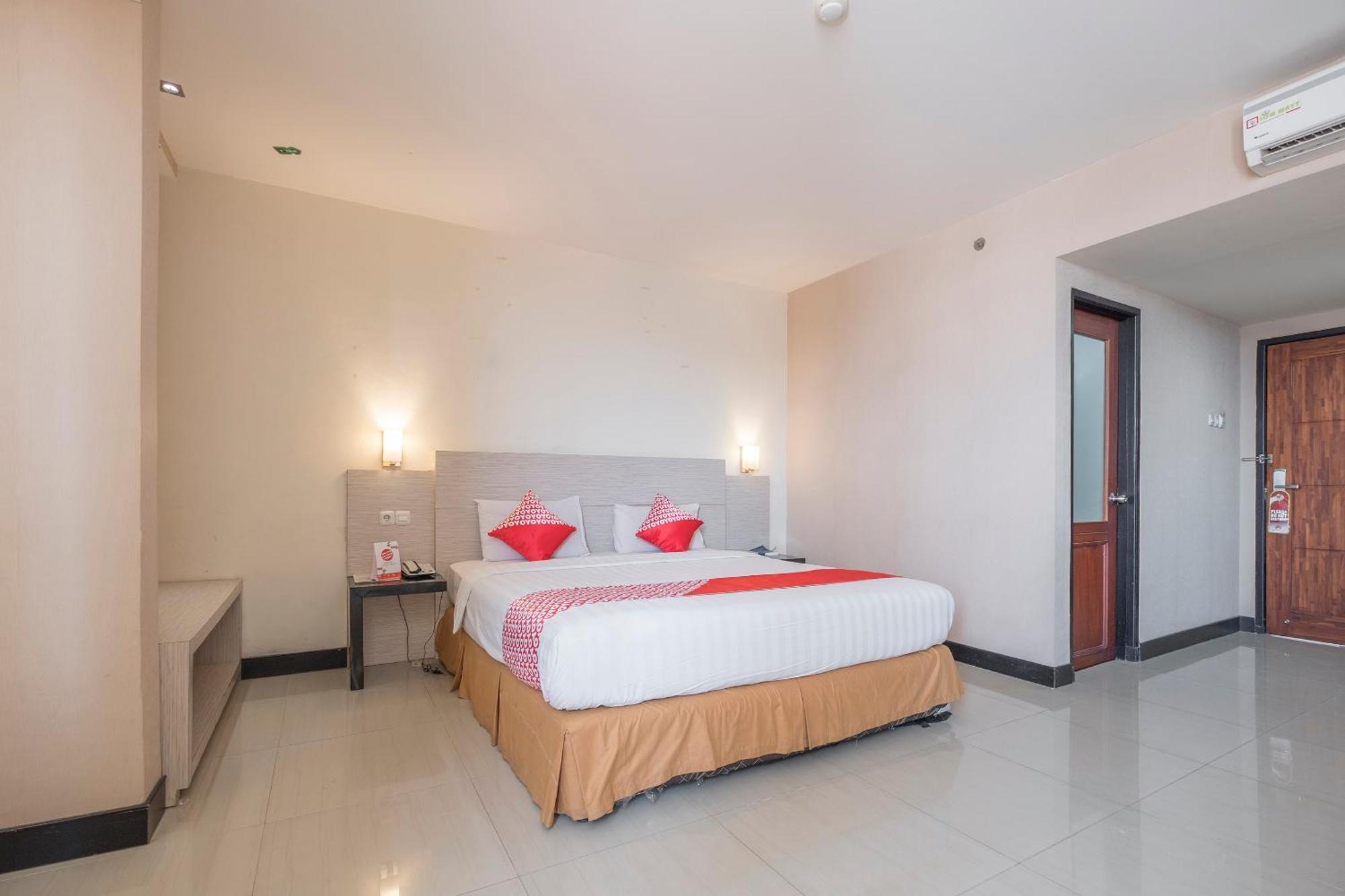 Oyo 1081 Allson City Hotel Makassar Eksteriør bilde